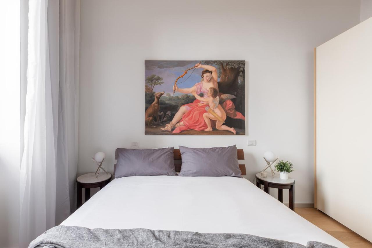 רומא Iflat Navona White And Stylish Apartment מראה חיצוני תמונה